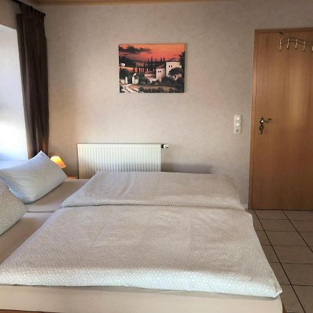 Gaestehaus Doll Herresbach Exterior foto